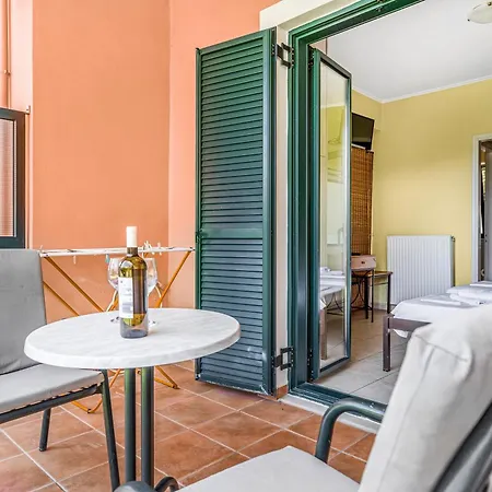 Ionian Breeze 3 * Frinion